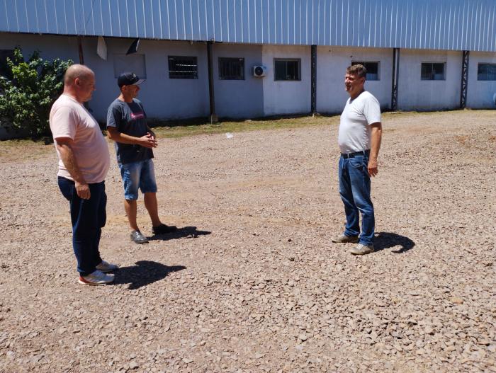 Secretarias de Obras e de Indústria Comércio e Turismo atuaram em parceria com o Departamento de Trânsito para viabilizar o espaço