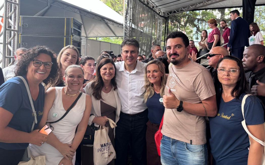 Comitiva de Arroio do Meio com o ministro da Educação, Camilo Santana