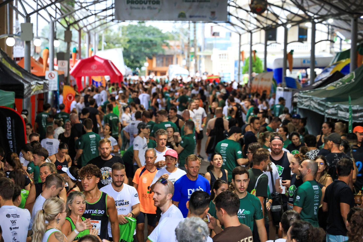 Evento trouxe um grande público para a Rua de Eventos e a Praça Flores da Cunha